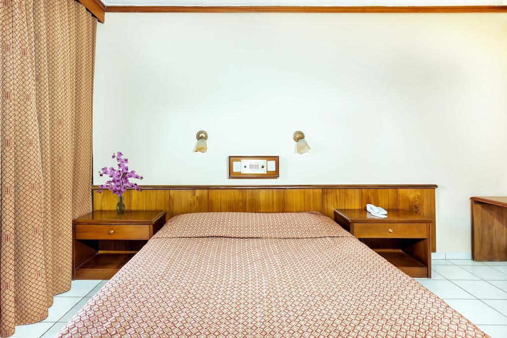 Xenios Theoxenia Hotel Uranopoli Pokoj fotografie